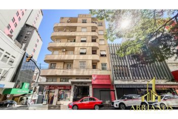 apartment em Avenida Alberto Bins, Centro Histórico - Porto Alegre - RS
