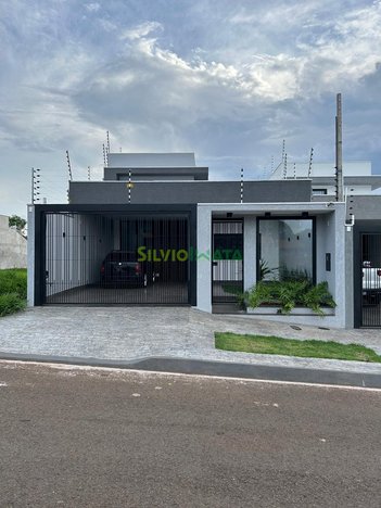 house em Rua Pioneiro Izidoro Pereira da Fonseca, Bom Jardim - Maringá - PR