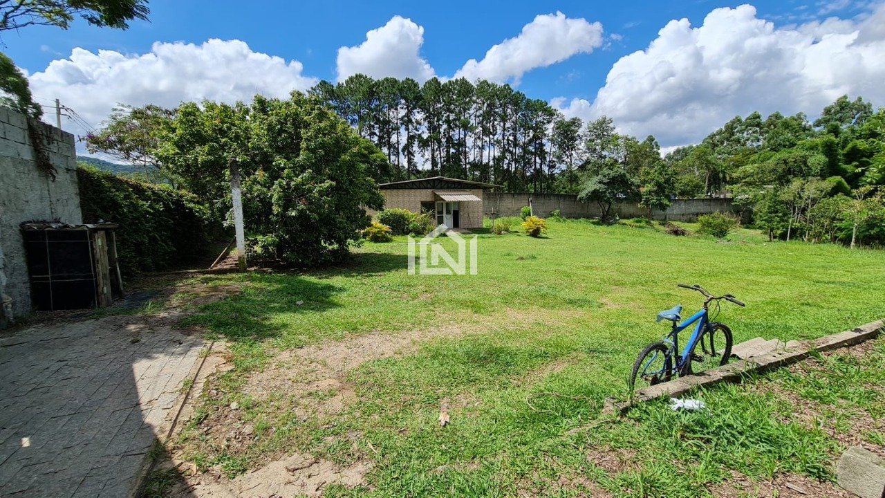 chacara a venda em sao roque bairro taipas de pedras