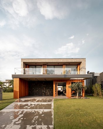 house em Rua Rio Jacuí, Centro - Xangri-Lá - RS