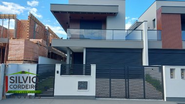 house em Arlindo Isaac da Costa, Lagoa da Conceição - Florianópolis - SC