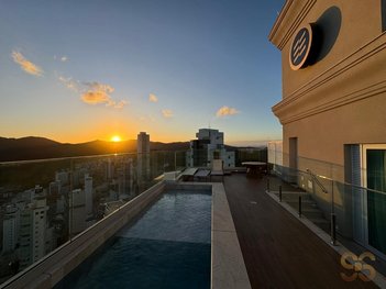 apartment em Rua João Francisco dos Santos, Pioneiros - Balneário Camboriú - SC