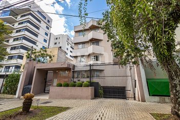 apartment em Rua Bento Viana, Água Verde - Curitiba - PR