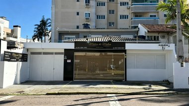 commercial_building em Rua Professora Rosinha Campos, Abraão - Florian��polis - SC