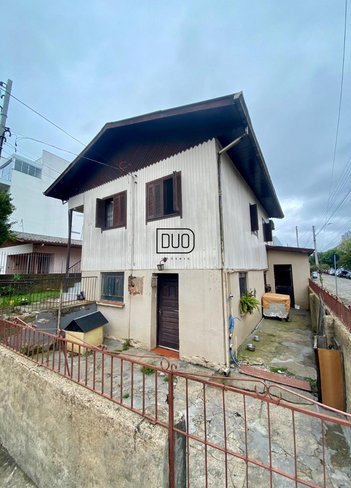 house em Rua Governador Roberto Silveira, São José - Caxias do Sul - RS