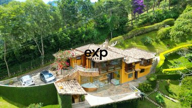 house em Estrada das Arcas, Itaipava - Petrópolis - RJ