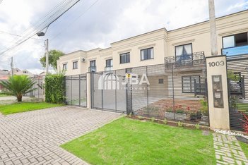 house em Rua Henrique Correia, Bairro Alto - Curitiba - PR