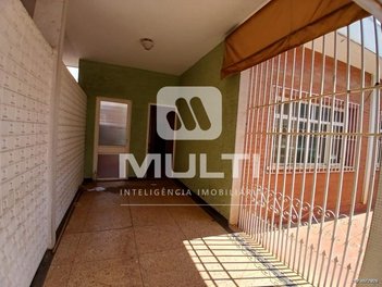 house em Rua Bernardo Cupertino, Martins - Uberlândia - MG
