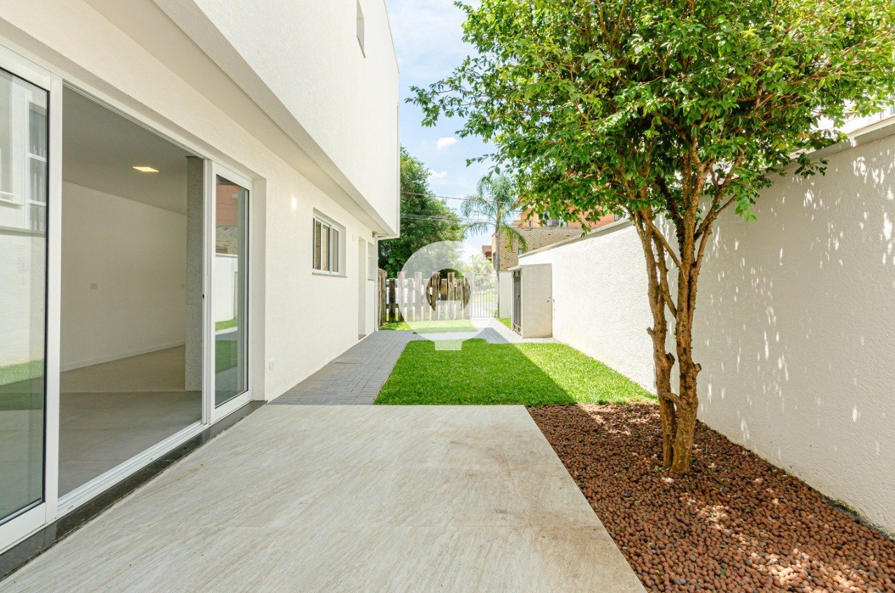 11casa condominio Santa Felicidade 4 suites
