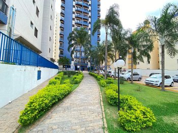 apartment em Rua Hermantino Coelho, Mansões Santo Antônio - Campinas - SP