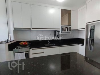 apartment em Rua Doutor Homero de Miranda Gomes, Capoeiras - Florianópolis - SC