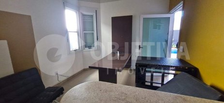 business em Avenida Francisco Galassi, Morada da Colina - Uberlândia - MG