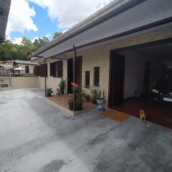 house em Maria Zelina Rodrigues, Desvio Rizzo - Caxias do Sul - RS
