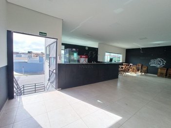 office em Cláudio Ferreira Cesário ( Superior ), Jardim Monte Mor - Botucatu - SP