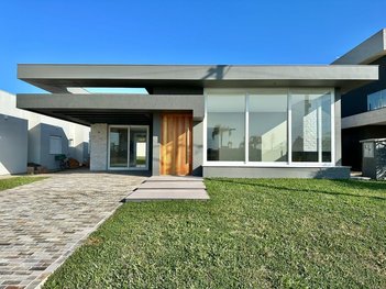 house em Avenida Paraguassú, Capão Novo - Capão da Canoa - RS