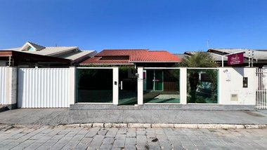 house em Rua Gralha Azul, Praça - Tijucas - SC