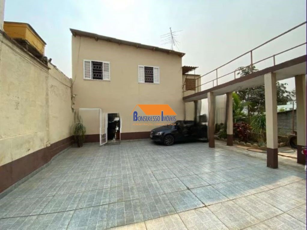 Casa com 4 quartos — São Francisco, Belo Horizonte
