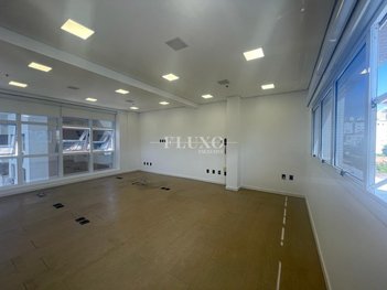office em Felipe Neri, Auxiliadora - Porto Alegre - RS