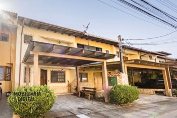 house em Avenida Edgar Pires de Castro, Hípica - Porto Alegre - RS