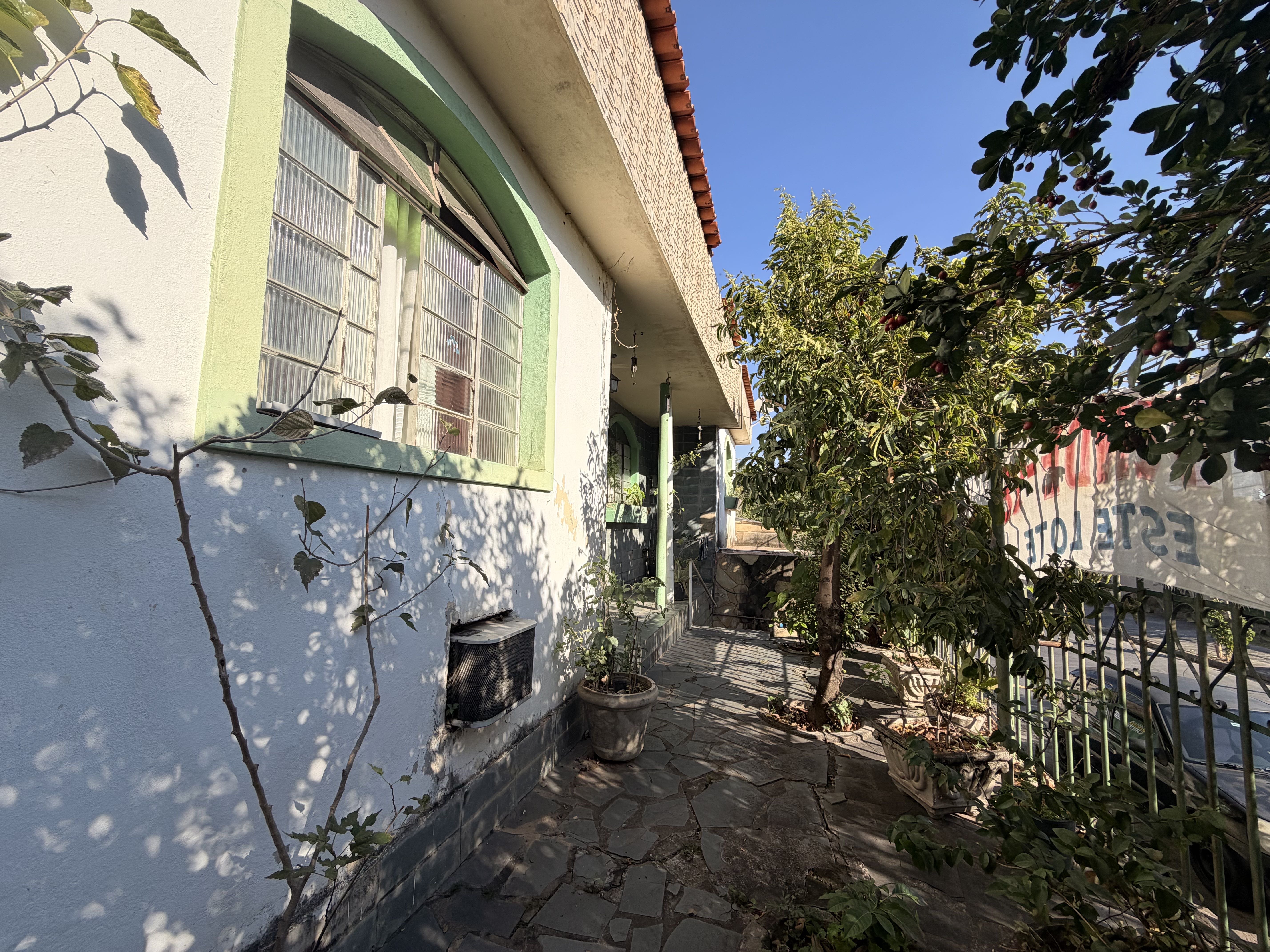 Casa com 3 quartos — Itapoã, Belo Horizonte