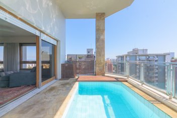 apartment em Rua Coronel Aurélio Bitencourt, Rio Branco - Porto Alegre - RS