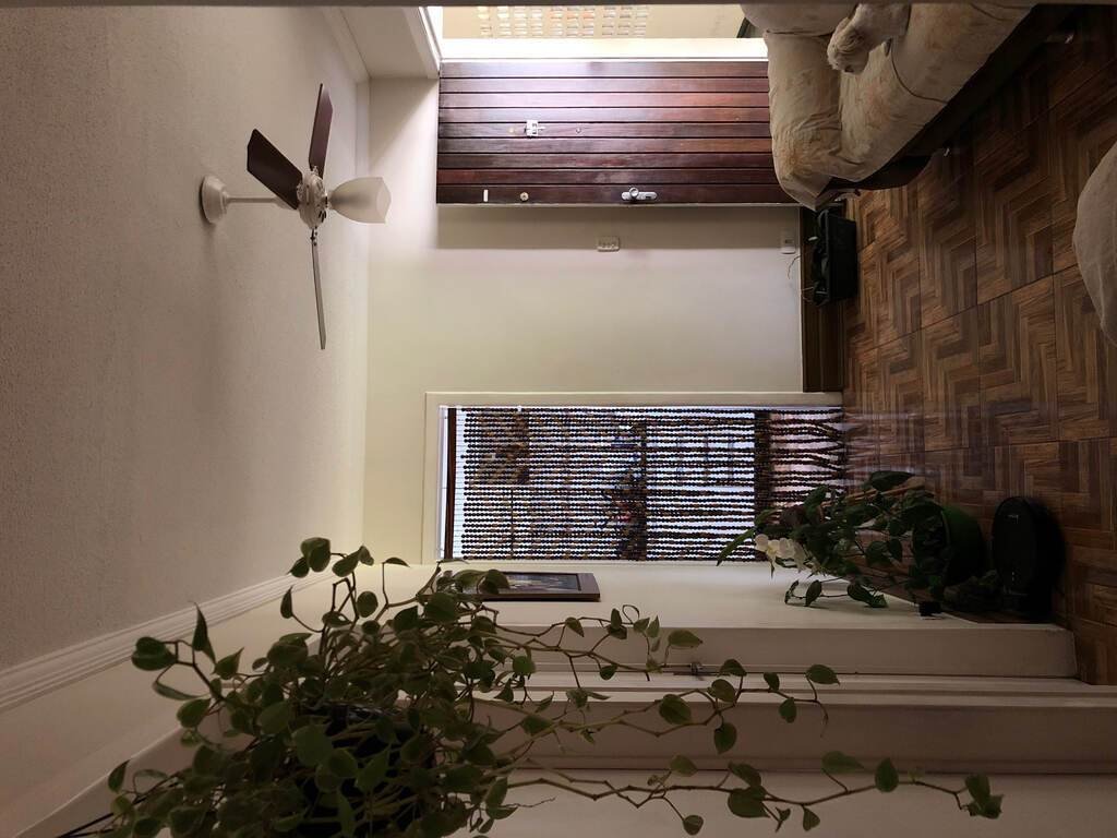 img0