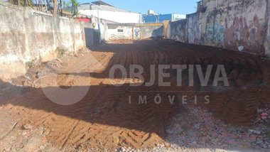 land_lot em Avenida Monsenhor Eduardo, Bom Jesus - Uberlândia - MG