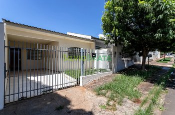 house em Rua Pioneiro Aparecido Guerra, Jardim Itaipu - Maringá - PR