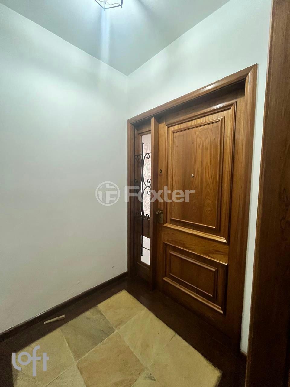 PHOTO-2025-10-08-15-31-07..................hall Quintino.jpg