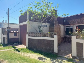 house em Rua Antônio Oliveira Rodrigues, Vila Maria - Rio Grande - RS