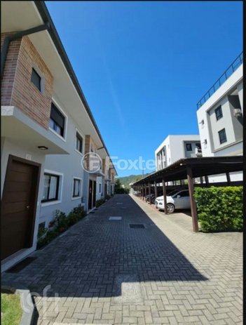house em Rua Leonel Pereira, Cachoeira do Bom Jesus - Florianópolis - SC