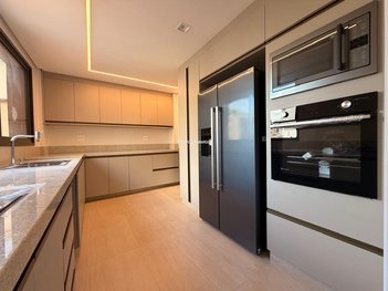 apartment em Rua Rafael Magalhães, Santo Antônio - Belo Horizonte - MG