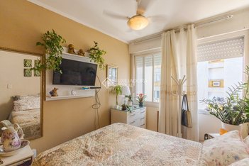 apartment em Avenida Cristóvão Colombo, Floresta - Porto Alegre - RS