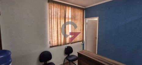 office em Rua Carneiro de Souza, Centro - Taubaté - SP