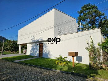 house em Rua Oldemar Francisco Figueiredo, Ubatiba - Maricá - RJ