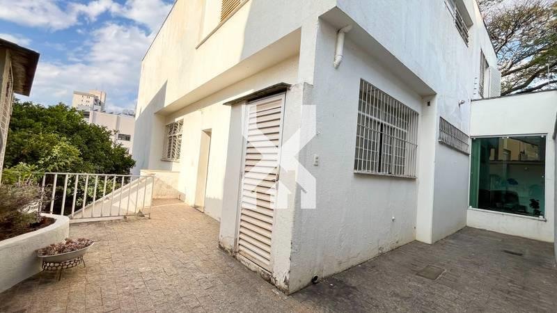 Casa com 7 quartos — Serra, Belo Horizonte