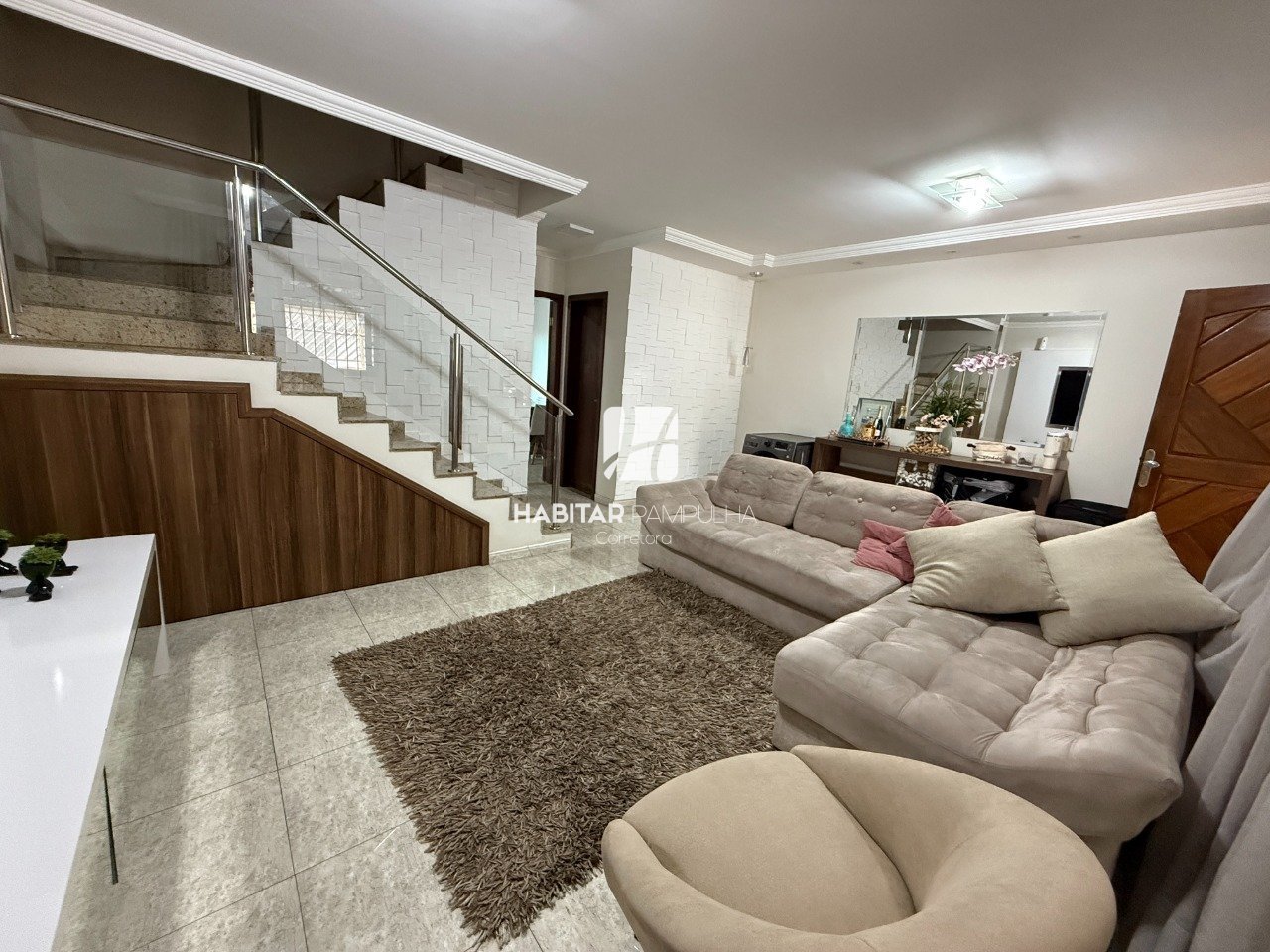 Casa com 3 quartos — Santa Amélia, Belo Horizonte