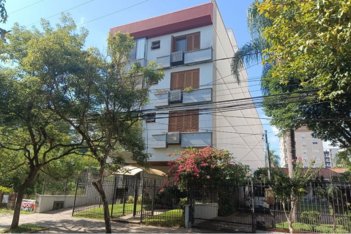apartment em Rua Ariovaldo Pinheiro, Passo da Areia - Porto Alegre - RS