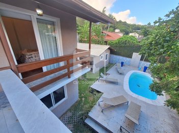 house em Rua Gécio de Souza e Silva, Sambaqui - Florianópolis - SC