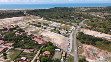 land_lot em Rua Treze de Fevereiro, Sede - Aquiraz - CE