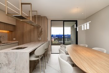 apartment em Avenida Senador Souza Naves, Cristo Rei - Curitiba - PR