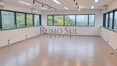 office em Rua Vieira de Morais, Campo Belo - São Paulo - SP