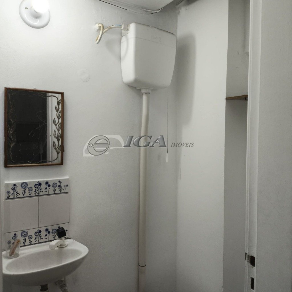 i766825n9xe7_1205671a5a18e10aa