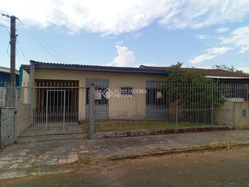 house em Rua Jacui, Vila Princesa Izabel - Cachoeirinha - RS