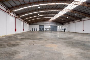 industrial em Avenida Andrômeda, Jardim Satélite - São José dos Campos - SP