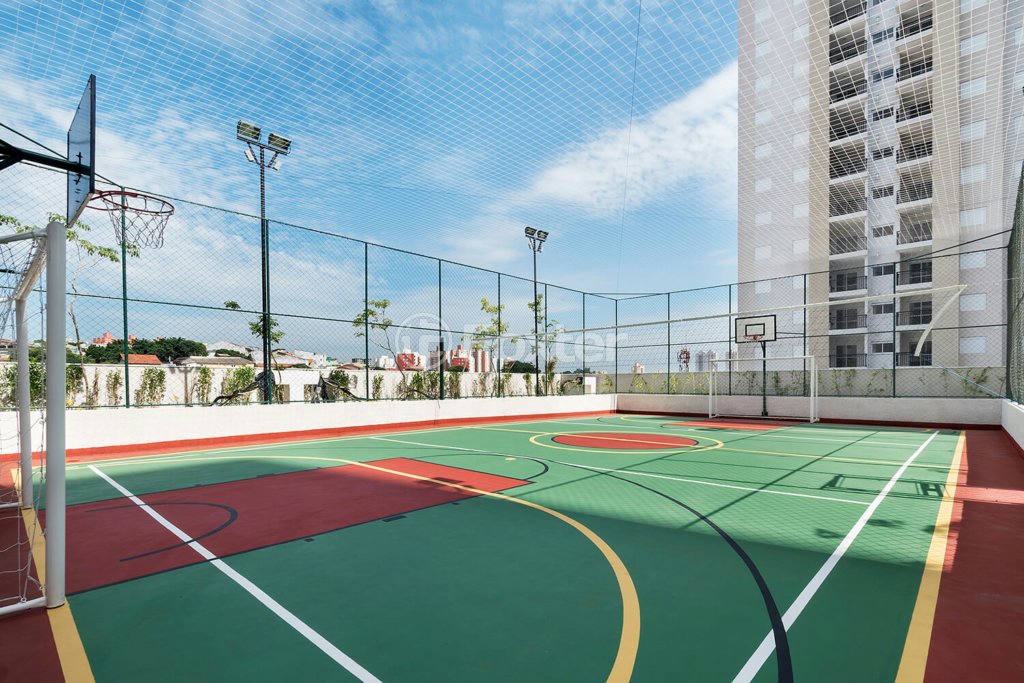quadra-poliesportiva-ao-ar-livre