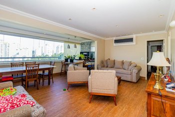 apartment em Rua Jandiatuba, Vila Andrade - São Paulo - SP