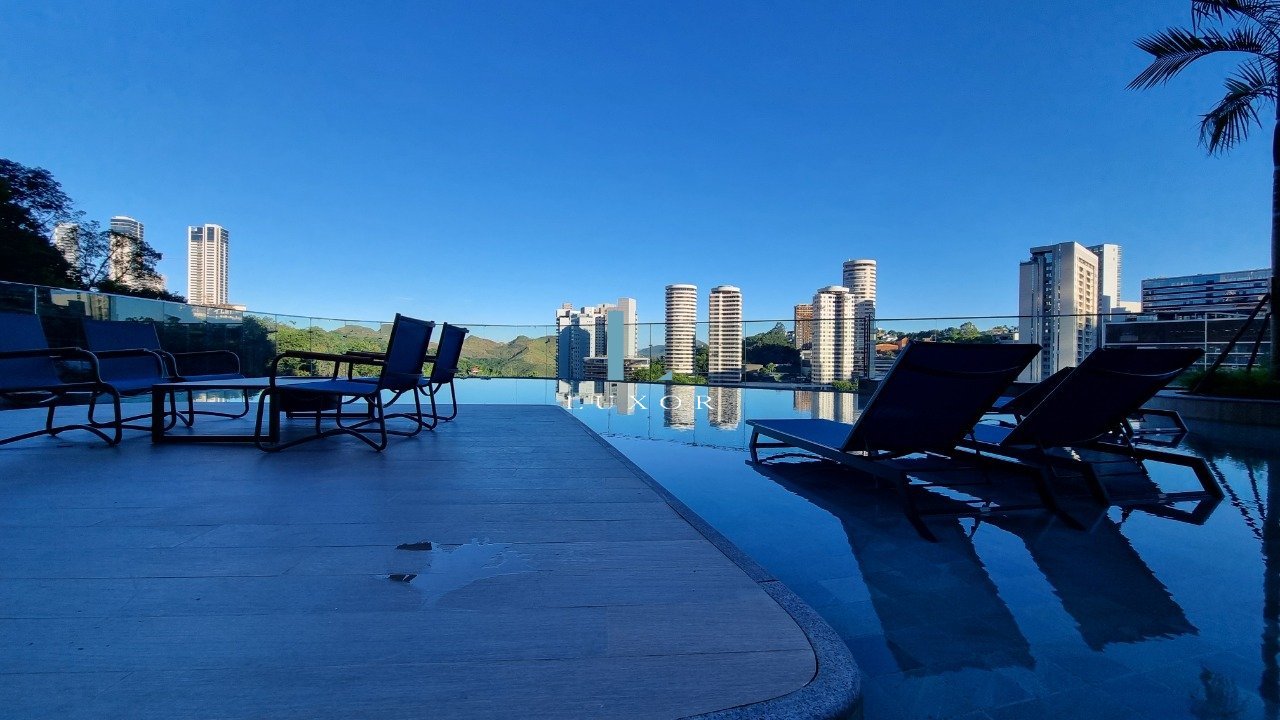 Apartamento Duplex 4 suítes Vale do Sereno Venda