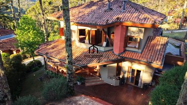 house em Rua Paulo Reis de Magalhães, Lagoinha - Campos do Jordão - SP