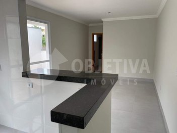 apartment em Rua Antônio Fortunato da Silva, Santa Mônica - Uberlândia - MG